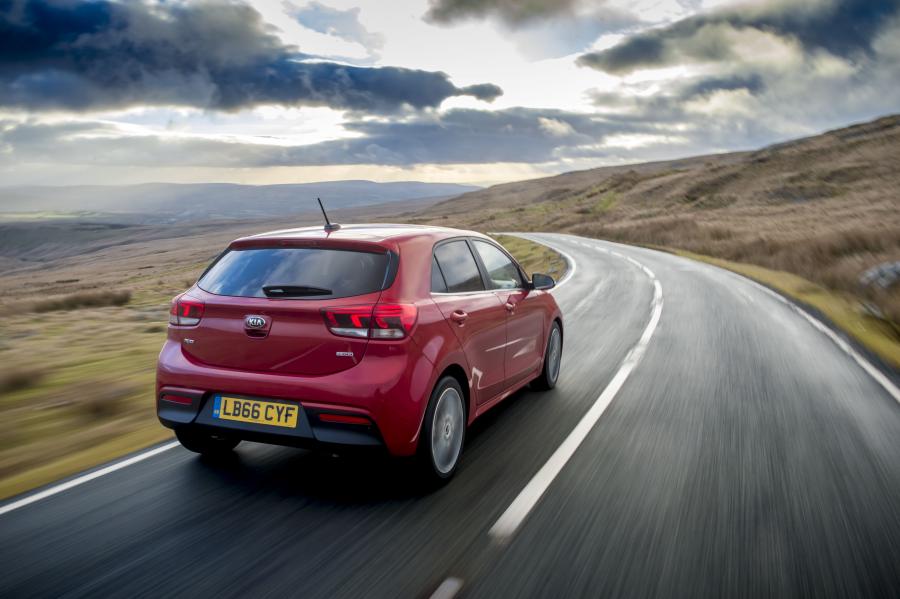  Kia Rio First Edition 2017 года  (UK) (фото 18 из 70)